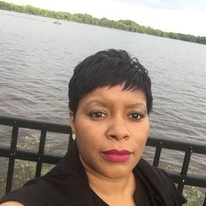 Meet your Posher, Khadijah